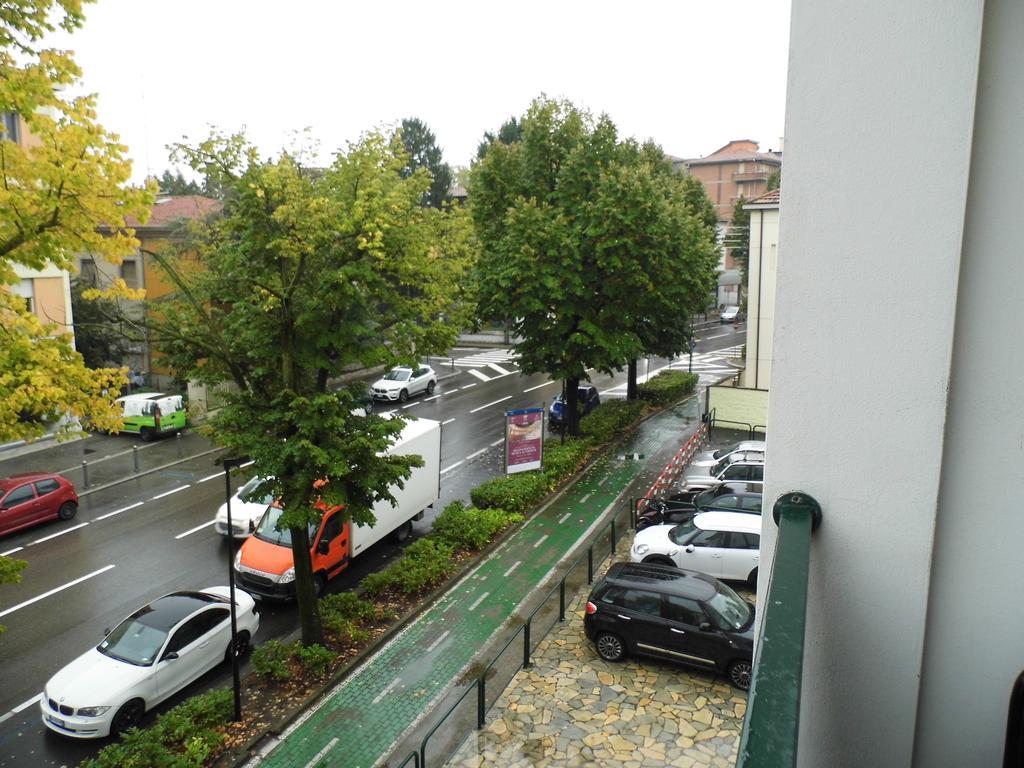 Bilocale Mentana 21 Apartment Parma Exterior foto